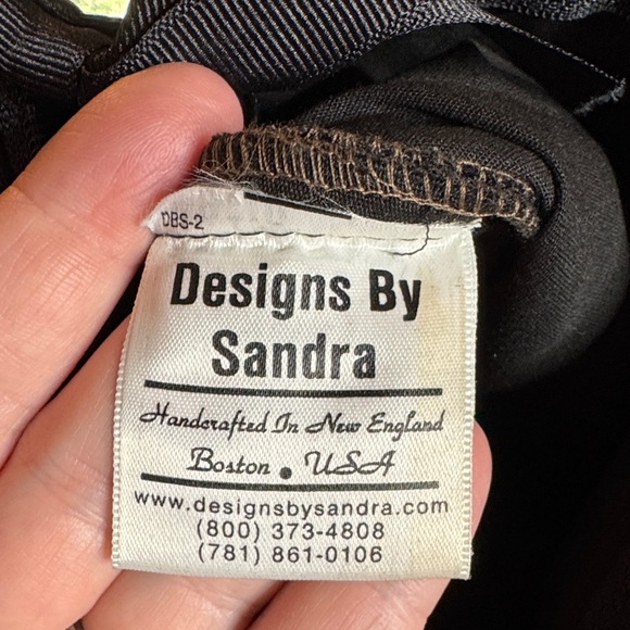 NWOT Designs By Sandra Black Floral Embroidered Quilted Crossbody Bag Handmade - Picture 3 of 9